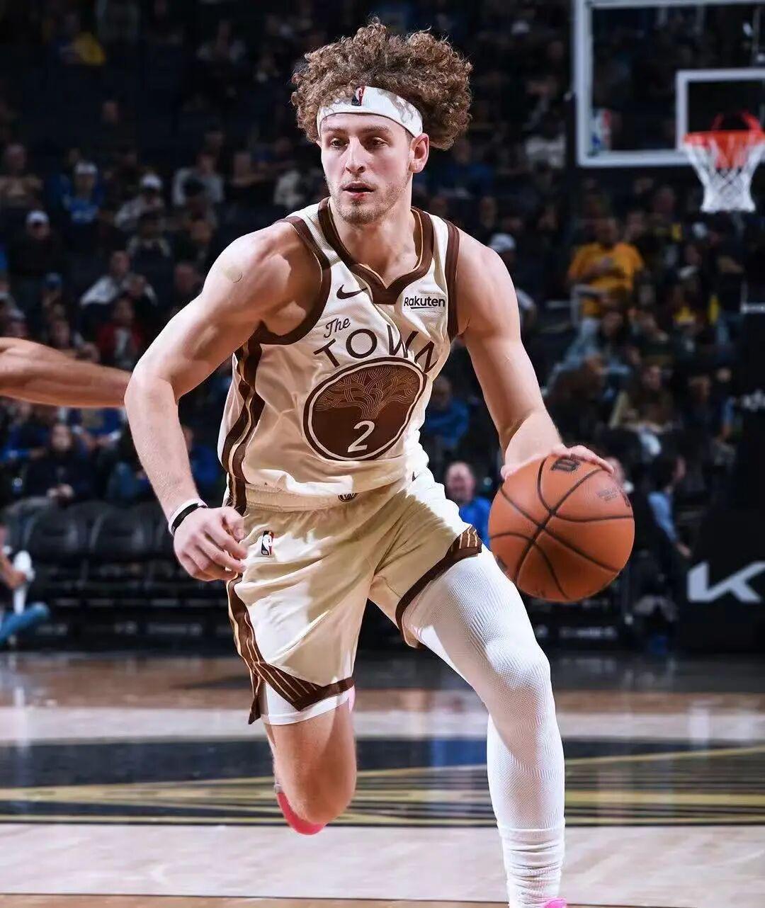 3分钟4失误!哈登替身首秀闹麻了…