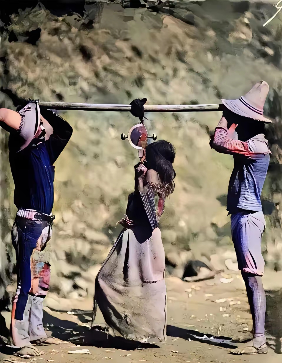 乐鱼网站-故事，1890年，一名印第安女奴正如同牲畜般被进行称重出售